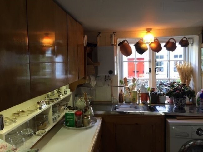 Elizabeth Cottage, High Street, Bosham, Chichester PO18 8LS 9