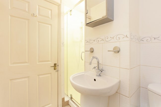 185a Southampton Way, Camberwell, SE5 7EJ 4