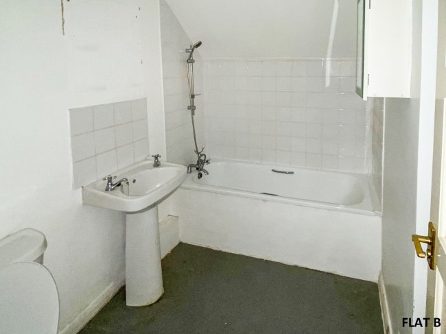 121 Broxholm Road, West Norwood, London, SE27 0BJ 8