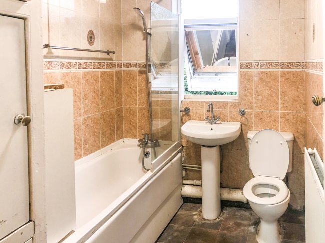 115 Stafford Road, Croydon, Surrey CR0 4NN 7