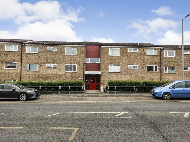 125 Avon Way, Colchester, Essex, CO4 3YJ 5