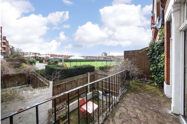 Flat 2, 79 Comeragh Road, West Kensington, London, W14 9HS 
 6