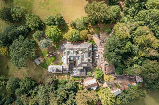 Darenth Grange, Darenth Hill, Darenth, Dartford DA2 7QR 4