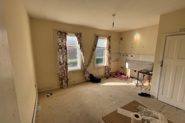 23 Jersey Road, Hounslow, Middlesex, TW3 4BQ 9
