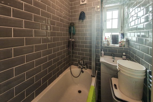 Flat 23 Heston House, Tanners Hill, London, SE8 4PX 3