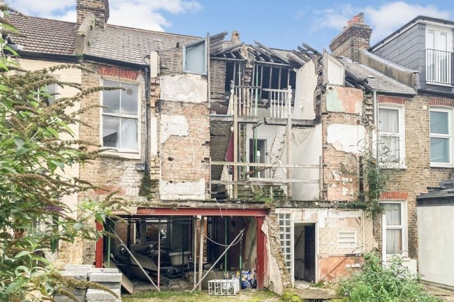 29 and 31 Cathles Road, Clapham, London SW12 9LE 4