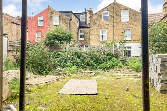 29 and 31 Cathles Road, Clapham, London SW12 9LE 4