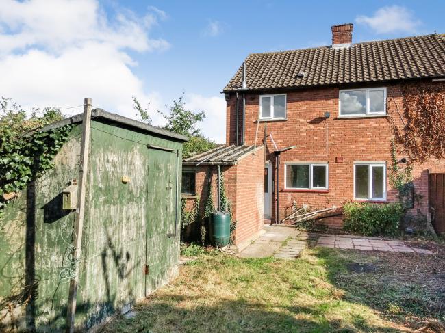 118 Queen Elizabeth Way, Colchester, Essex, CO2 8LT 5