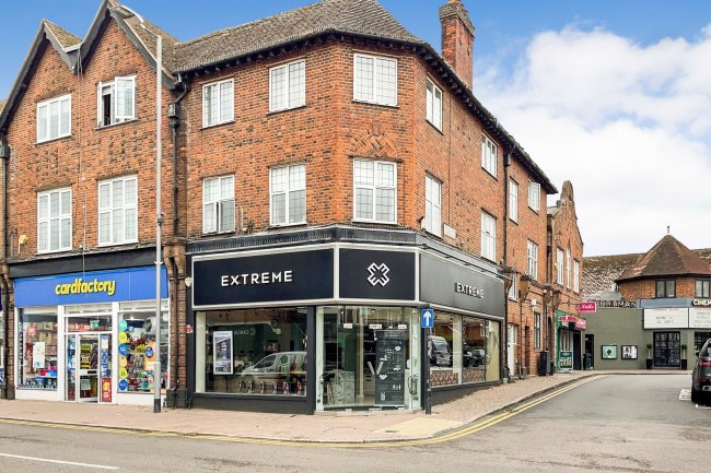 63 Packhorse Road, Gerrards Cross, Buckinghamshire SL9 8PG
 7