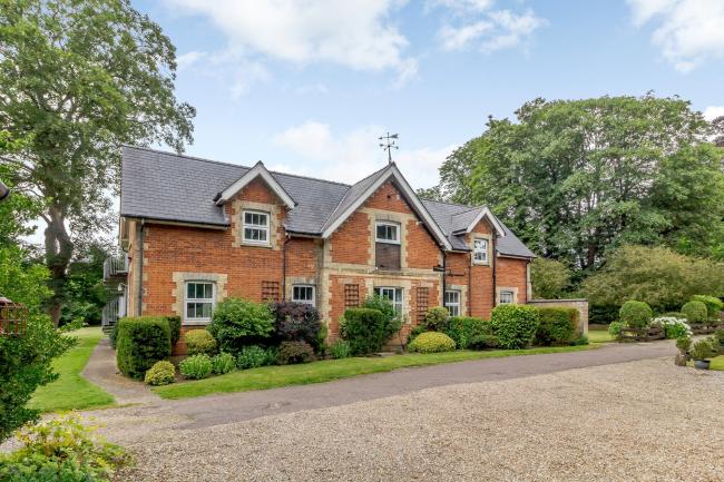 Convent of St Louis, Fordham Road, Newmarket, CB8 7AA 1