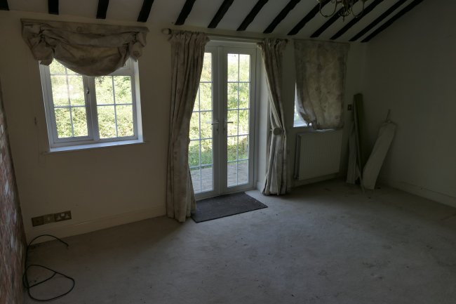 Dove Cottage, The Splash, Warfield, Nr Bracknell, Berkshire, RG42 4SS 10