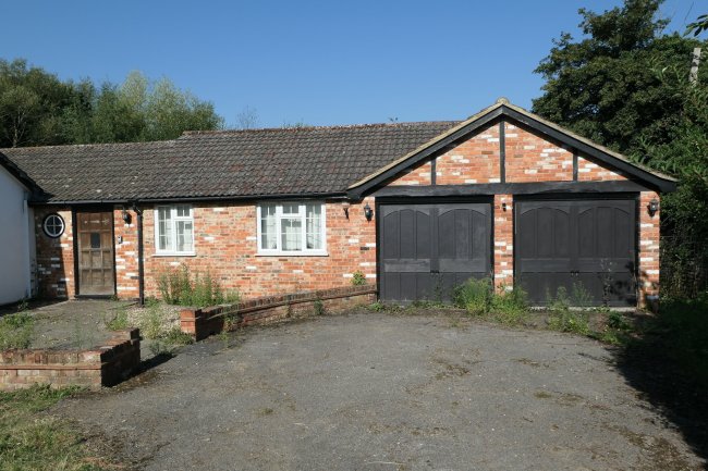 Dove Cottage, The Splash, Warfield, Nr Bracknell, Berkshire, RG42 4SS 10