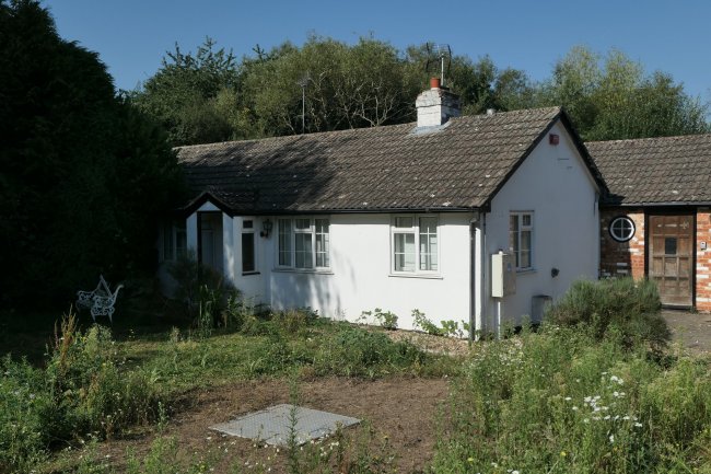 Dove Cottage, The Splash, Warfield, Nr Bracknell, Berkshire, RG42 4SS 10