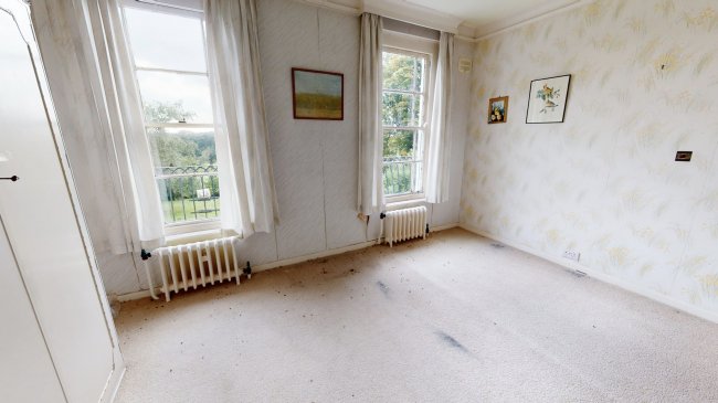 Great Oak, 15 Prowse Avenue, Bushey Heath, Hertfordshire WD23 1JS 5