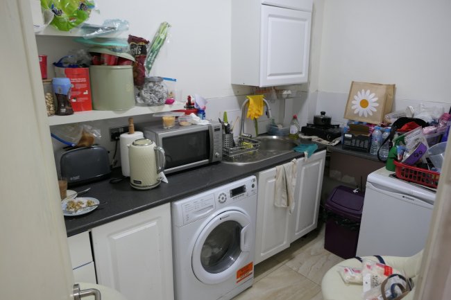 193 and 193A  Hamlet Court Road, Westcliff on Sea, Essex  SS0 7EL 8