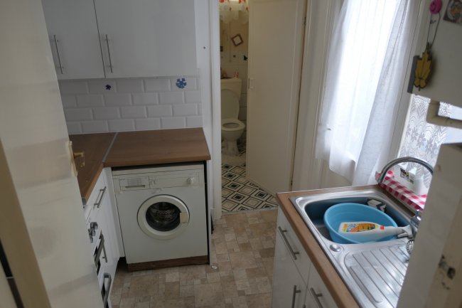 8 Tranmere Road, Earlsfield, London SW18 3QQ  1