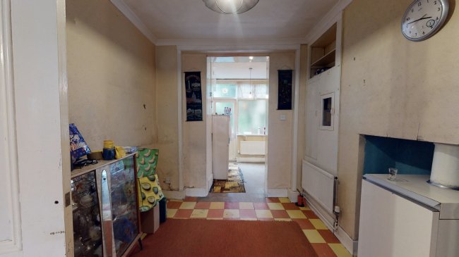 19 Chivalry Road, Battersea, London, SW11 1HT
 8