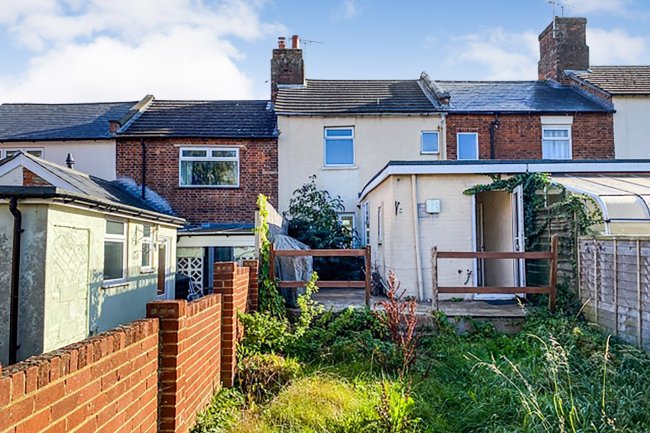 43 Boundary Road, Newbury, Berkshire, RG14 5RR 3