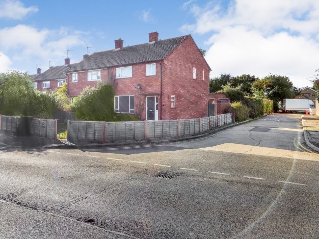 118 Queen Elizabeth Way, Colchester, Essex, CO2 8LT 1