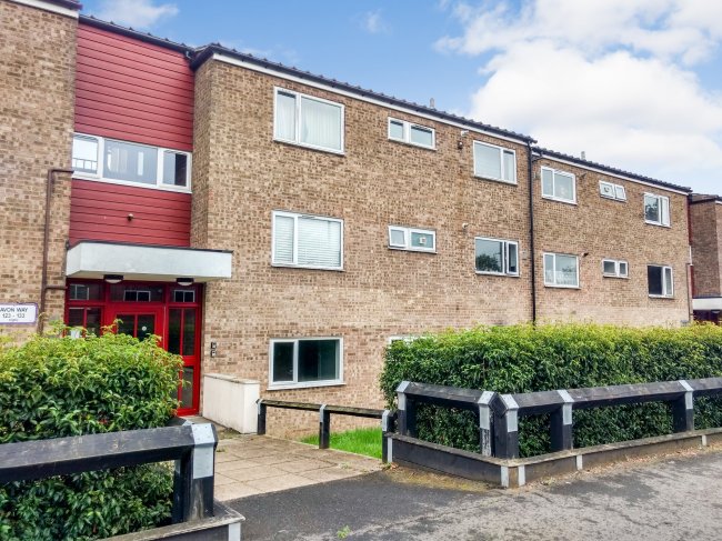 125 Avon Way, Colchester, Essex, CO4 3YJ 2