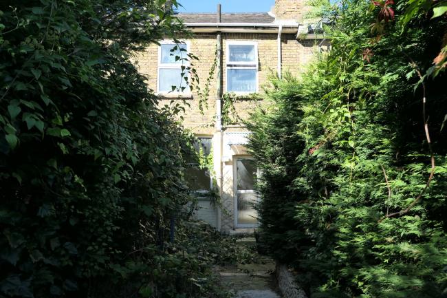 38 Richmond Grove, Surbiton, Surrey KT5 8RL  2