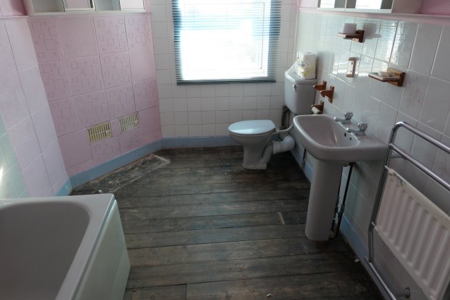 38 Richmond Grove, Surbiton, Surrey KT5 8RL  2