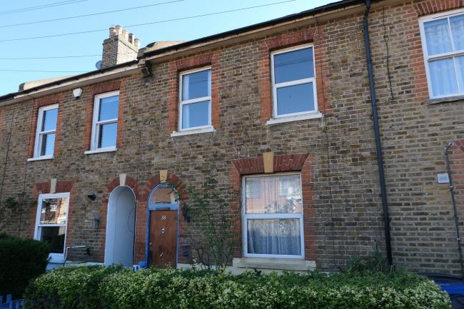 38 Richmond Grove, Surbiton, Surrey KT5 8RL  2