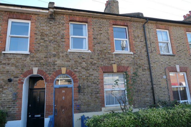 38 Richmond Grove, Surbiton, Surrey KT5 8RL  2