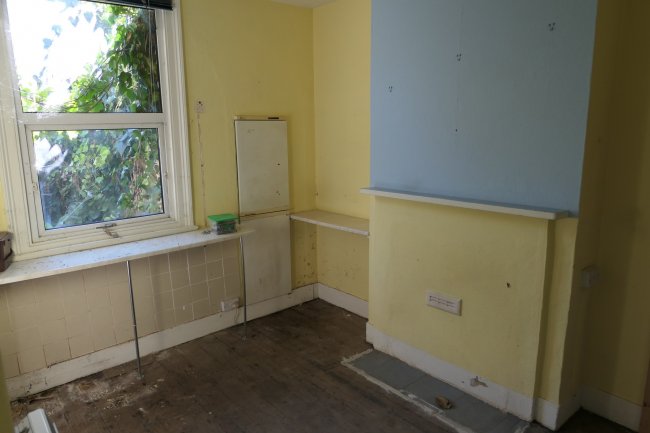 38 Richmond Grove, Surbiton, Surrey KT5 8RL  2