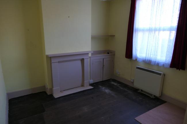 38 Richmond Grove, Surbiton, Surrey KT5 8RL  2