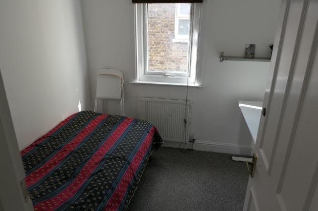 First Floor Flat, 106 Drakefell Road, Brockley, London SE14 5SQ 7
