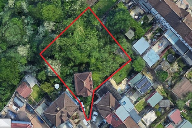 22 Lomond Close, Wembley, Middlesex HA0 4HB 5