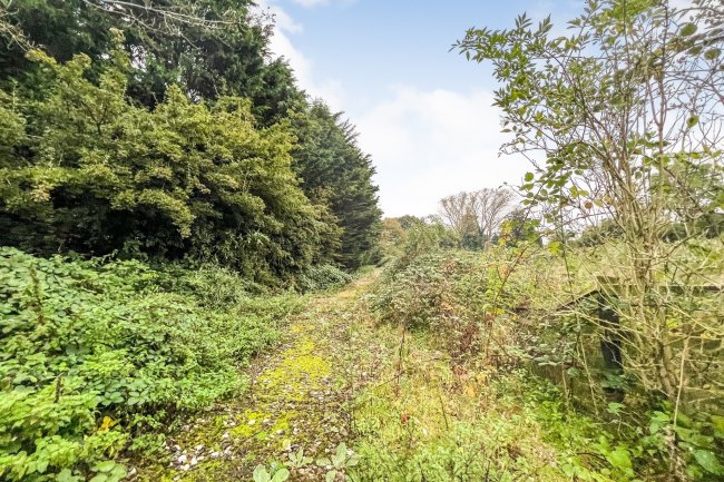 Plots 16 & 17 Skins Lane, Roydon, Harlow CM19 5DU
 9