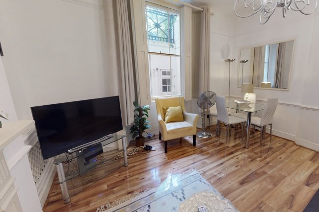 34B, Rutland Gate, London SW7 1PD 6