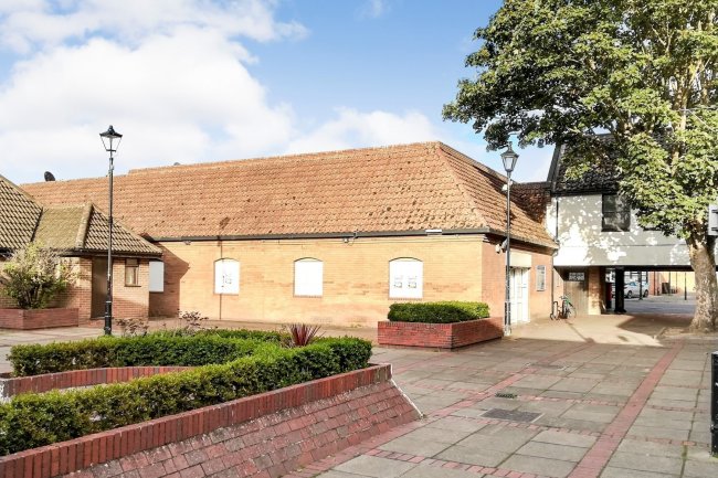 25 King Street, Mildenhall, Bury St Edmunds, Suffolk IP28 7EX
 2