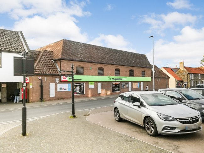 25 King Street, Mildenhall, Bury St Edmunds, Suffolk IP28 7EX
 2