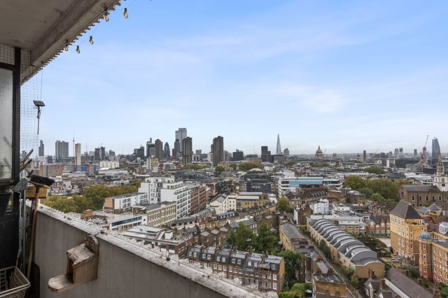 Flat 154, Michael Cliffe House, Skinner Street, London EC1R 0LN
 9