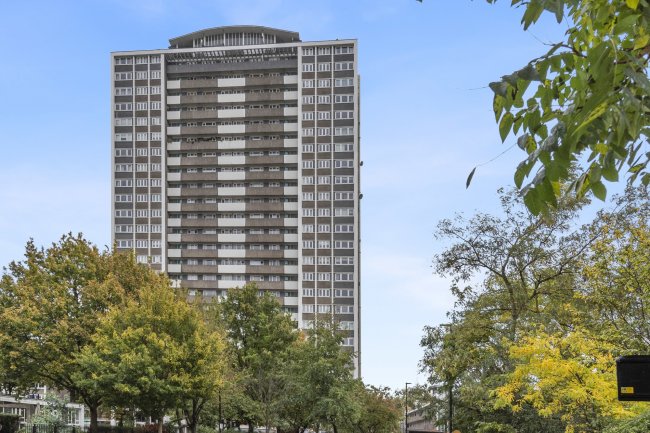 Flat 154, Michael Cliffe House, Skinner Street, London EC1R 0LN
 9