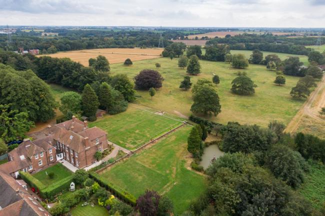 Stretton House, Stretton Court, off Watling Street, Hinckley, Leicestershire, LE10 3HZ 6