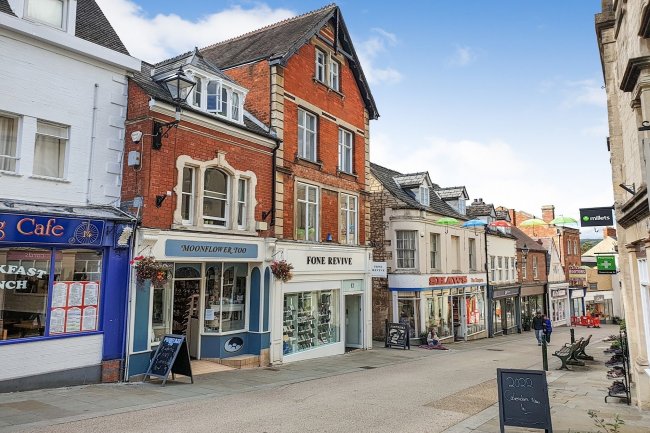 12 and 12a High Street, Stroud, Gloucestershire GL5 1AZ 10