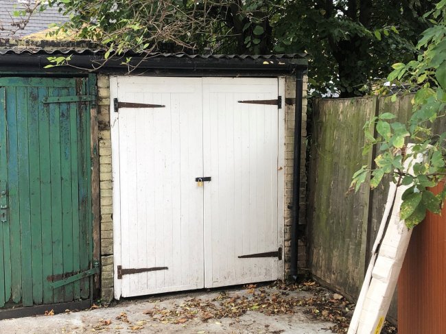 Garage 9, Rear of Rycroft House, Hamilton Road, Wimbledon SW19 1JE
 9
