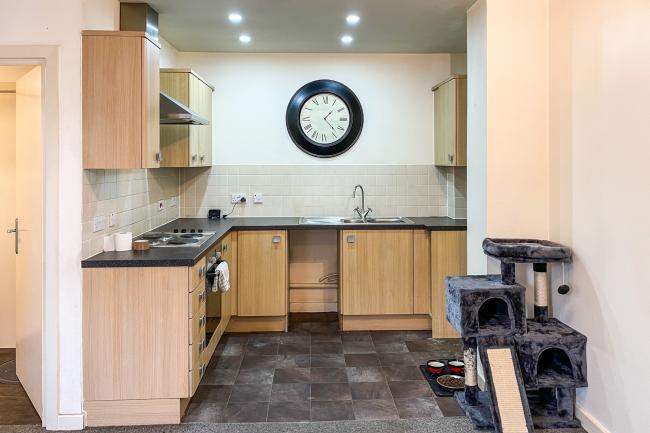 59 Mere Court, Pine Street, Aylesbury HP19 7HX
 4