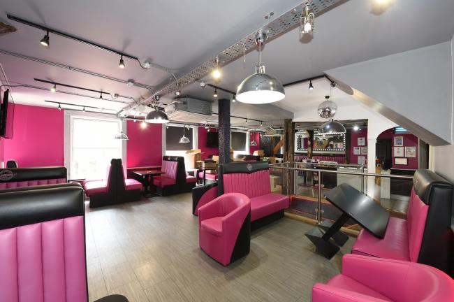 2 High Street, Canterbury, CT1 2JH
 8