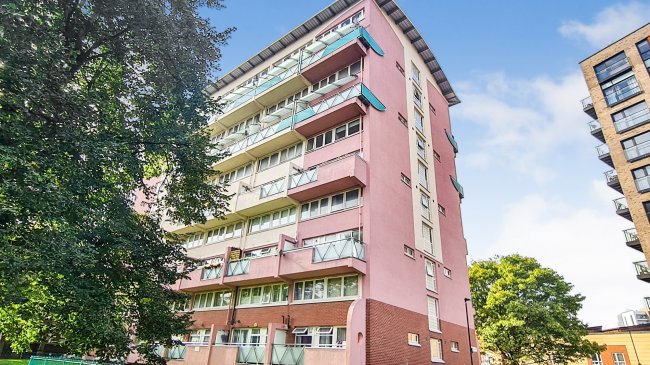 17 Anglesey House, Lindfield Street, London, E14 6HS
 7