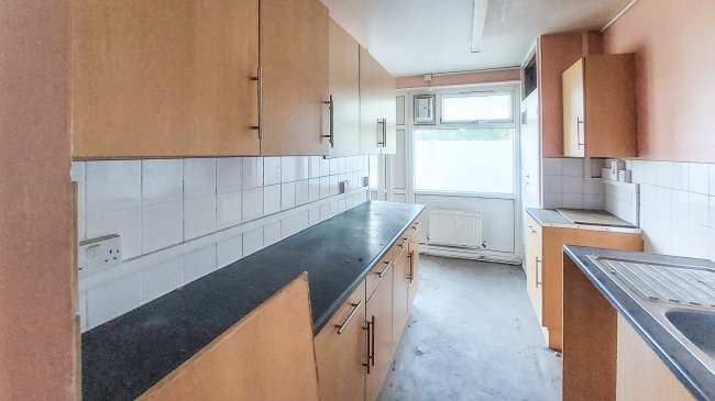 17 Anglesey House, Lindfield Street, London, E14 6HS
 7