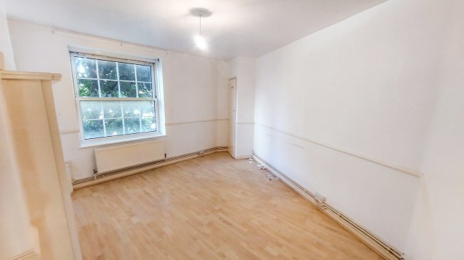35 Bramble House, Devons Road, London, E3 3RD 
 10