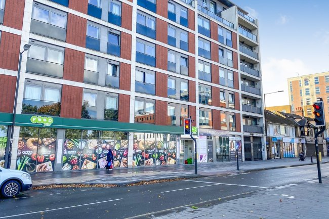 Unit 1, 26 High Street, Slough, SL1 1EQ
 7