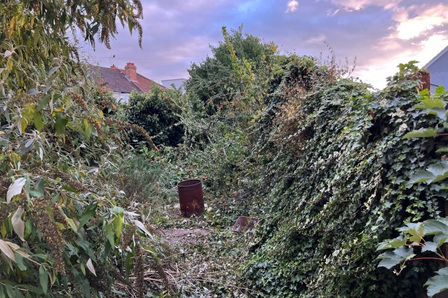 200 Thornhill Road, Surbiton KT6 7TF 9