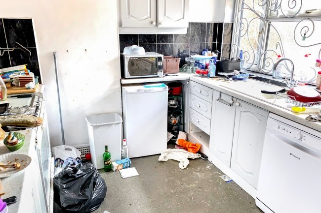 200 Thornhill Road, Surbiton KT6 7TF 9