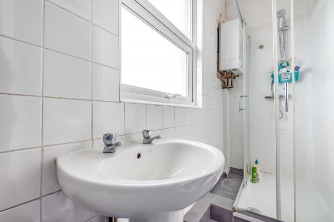 1 Keyes Road, Willesden Green, London NW2 3XB 1